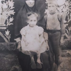 Tarif Örkmes Torunu ve Çocuğuyla