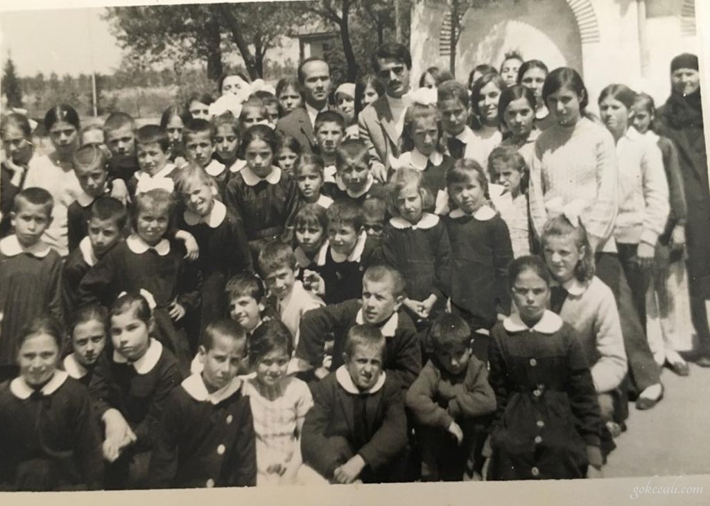 İlkokul Öğrencileri Bir Gezide